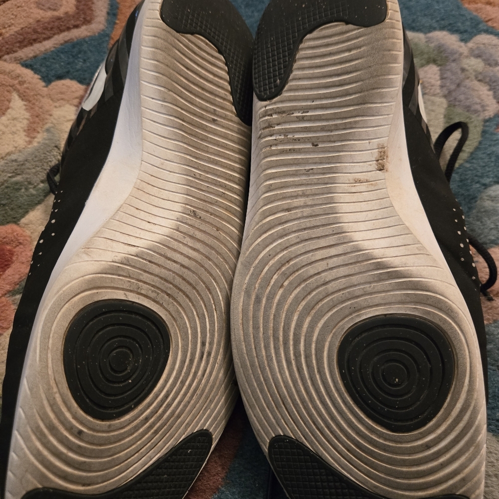 Nike Black Sneakers with White Dots - Picture 3 of 4